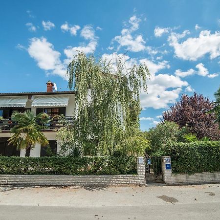 Apartments Zrinka 793 Porec Luaran gambar